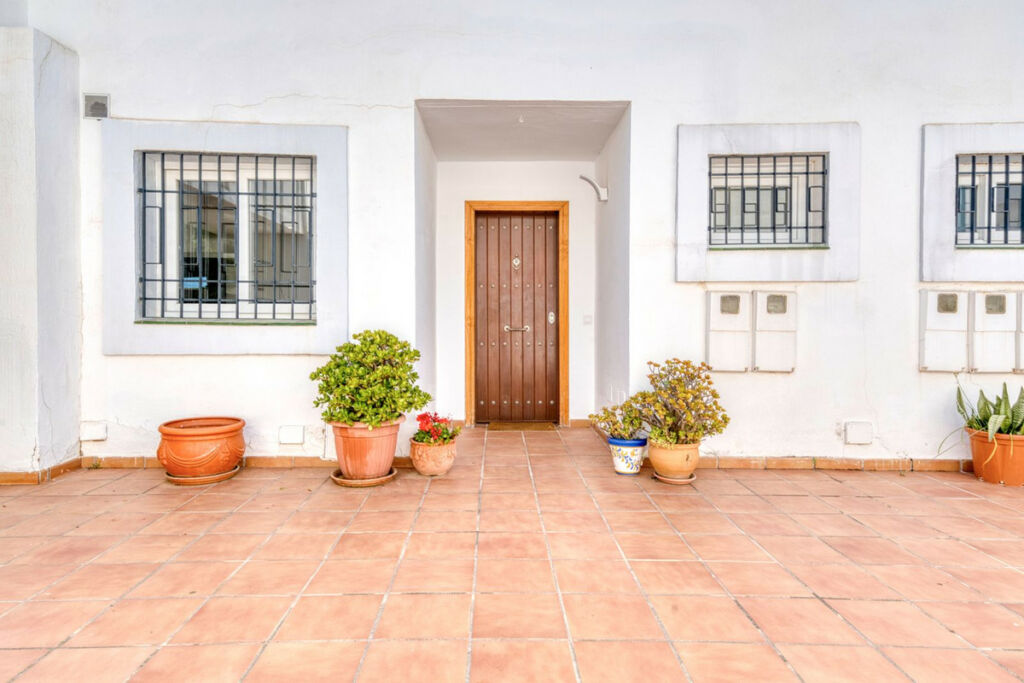 Townhouse Nueva Andalucía Málaga - image 30