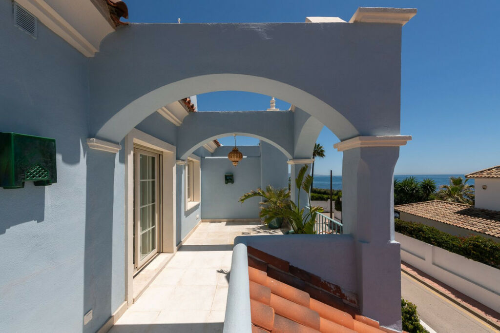 Detached Villa Cortijo Blanco Málaga - image 30