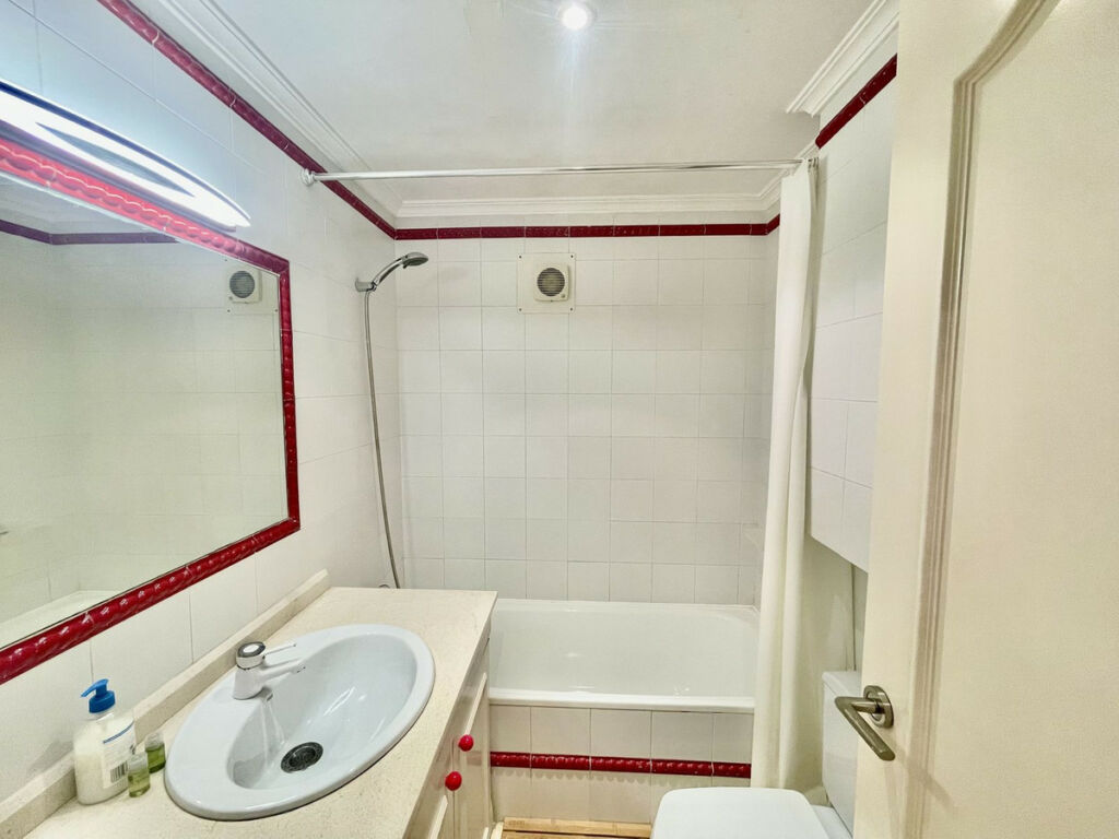 Detached Villa Sotogrande Cádiz - image 30