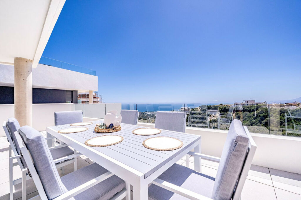 Penthouse Duplex Altos de los Monteros Málaga - image 31