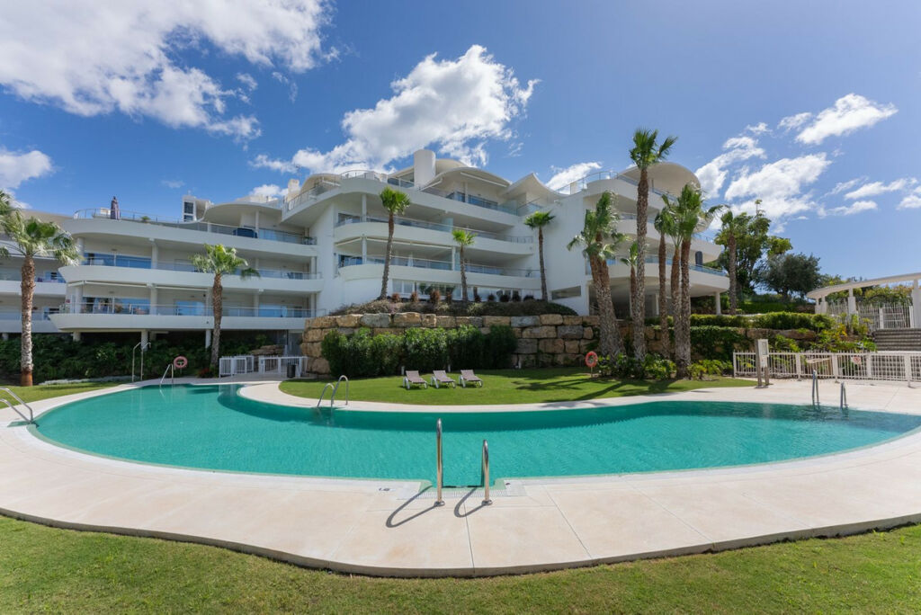 Middle Floor Apartment Higueron Málaga - image 30
