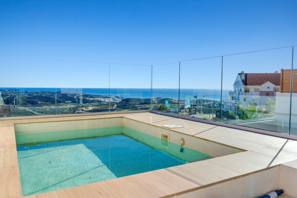 Middle Floor Apartment Calanova Golf Málaga - image 30