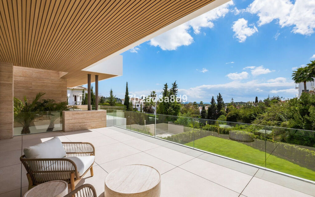 Detached Villa El Paraiso Málaga - image 30