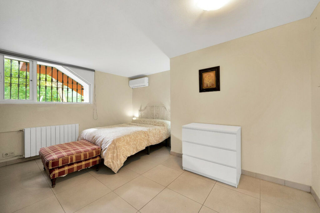 Detached Villa Elviria Málaga - image 31