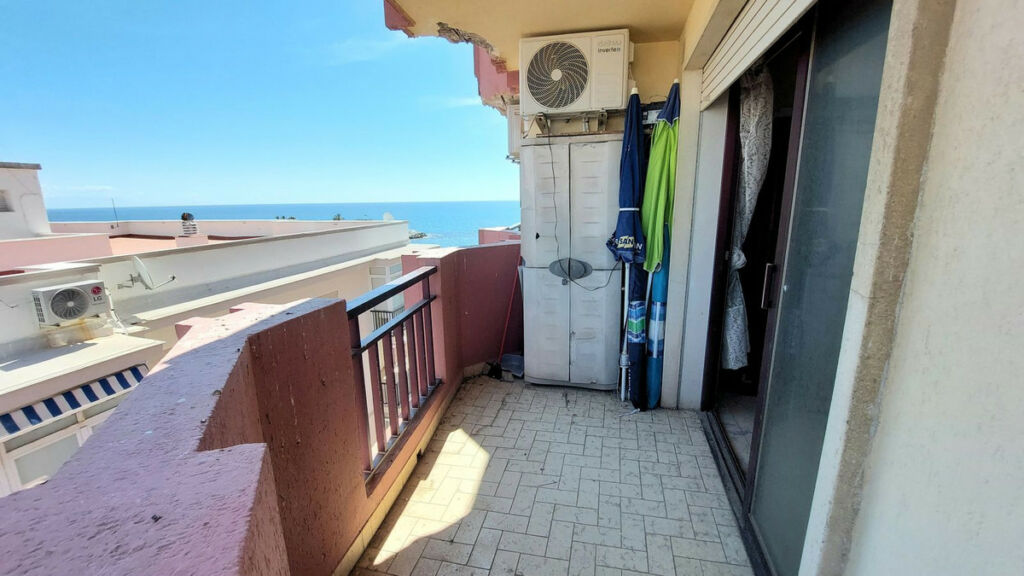 Middle Floor Apartment Fuengirola Málaga - image 2