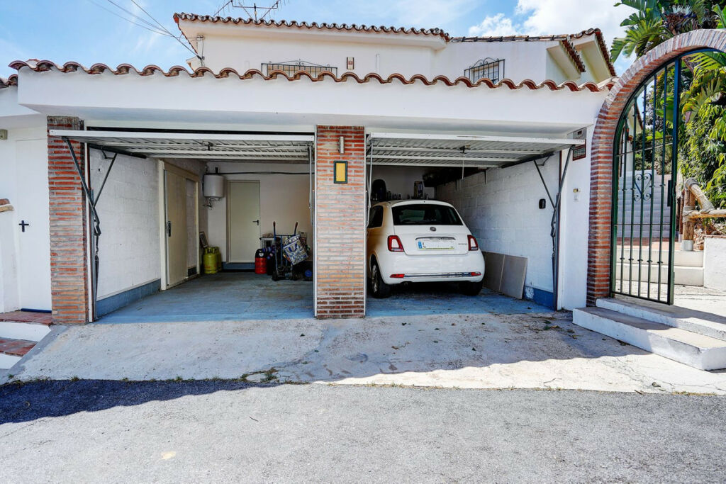 Detached Villa La Capellania Málaga - image 31