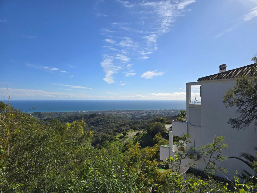 Top Floor Apartment La Mairena Málaga - image 31