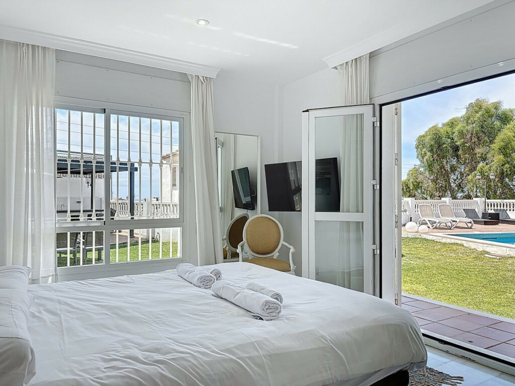 Detached Villa Caleta de Vélez Málaga - image 31