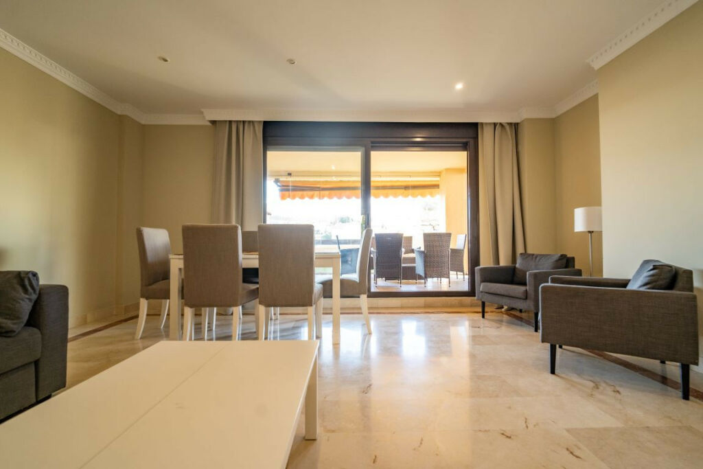 Ground Floor Apartment Benahavís Málaga - image 31