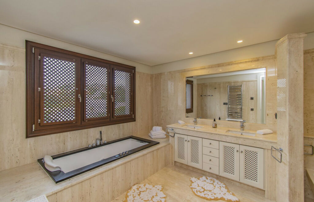 Penthouse Estepona Málaga - image 31