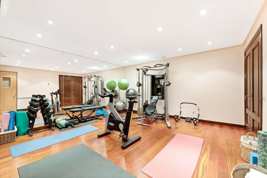 Detached Villa Sierra Blanca Málaga - image 31