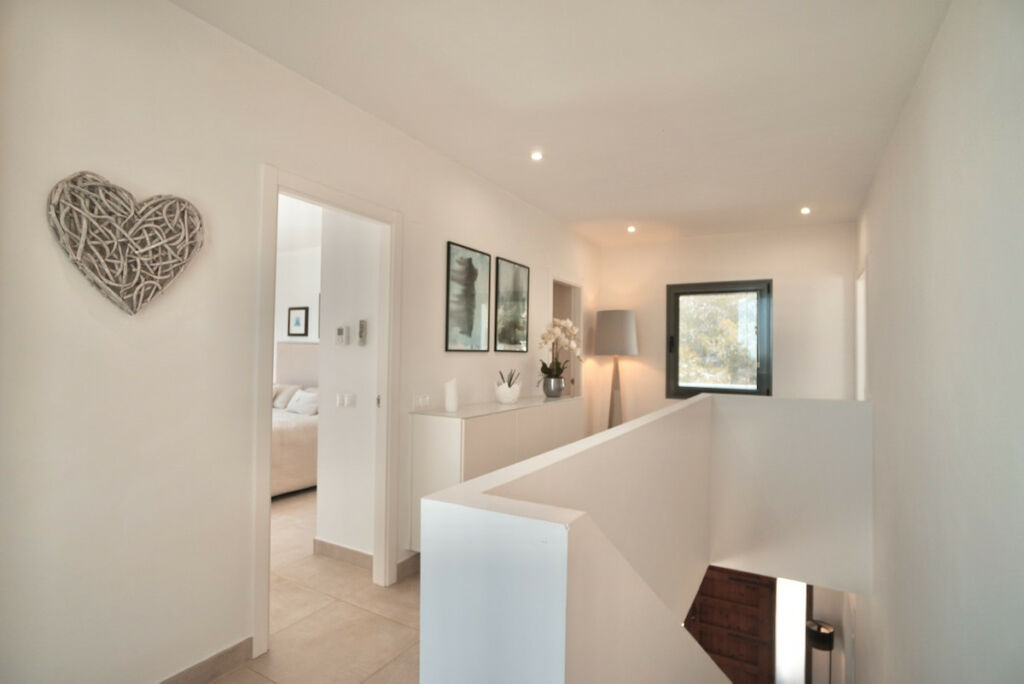 Detached Villa Moraira Alicante - image 32