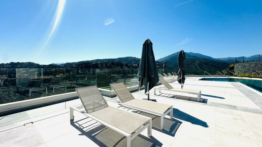 Middle Floor Apartment La Quinta Málaga - image 31