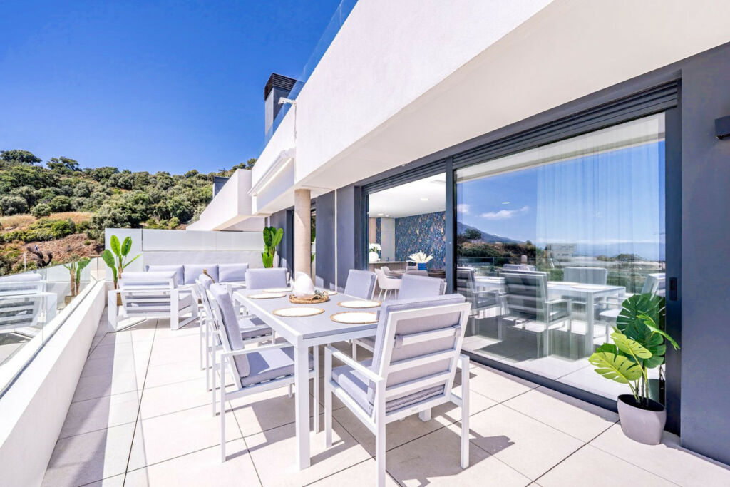 Penthouse Duplex Altos de los Monteros Málaga - image 32