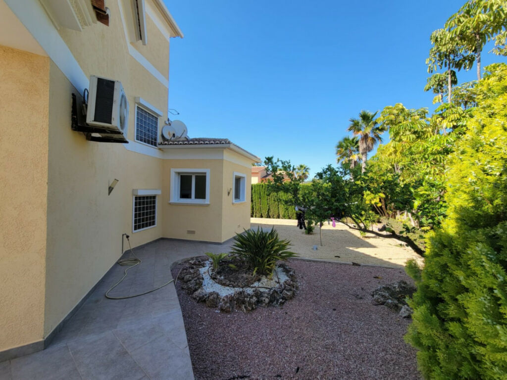 Detached Villa Calpe Alicante - image 31