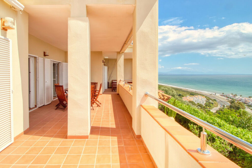 Middle Floor Apartment Manilva Málaga - image 31