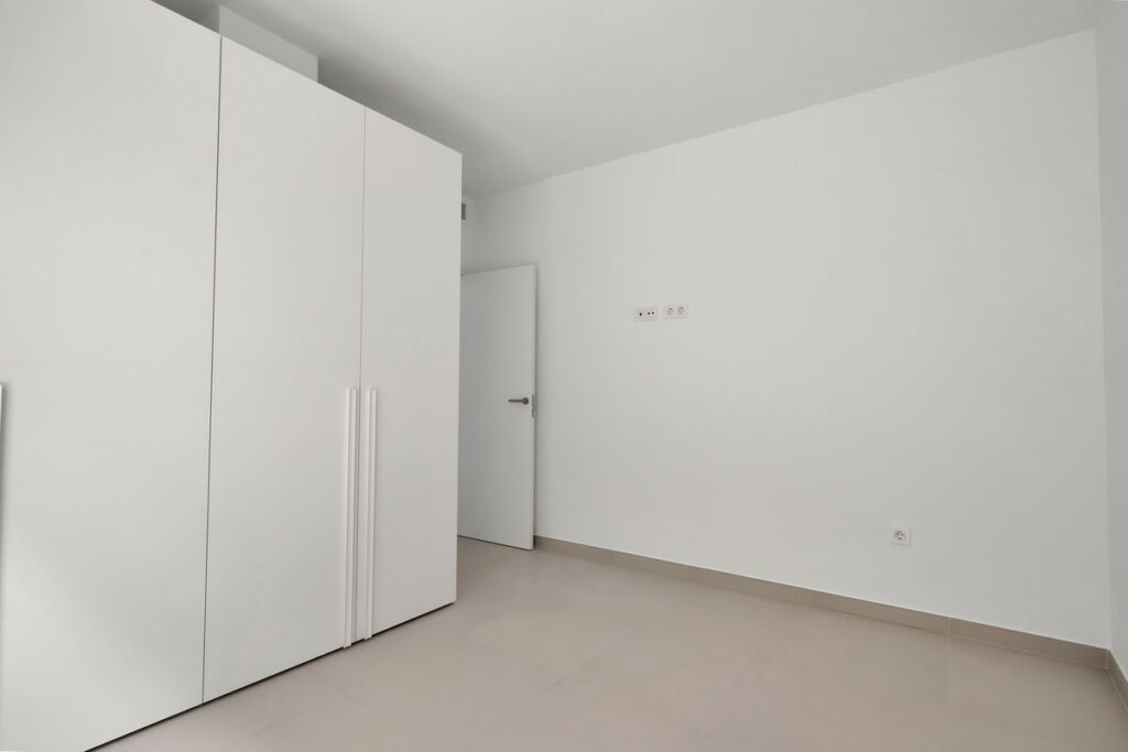 Middle Floor Apartment Benalmadena Málaga - image 32