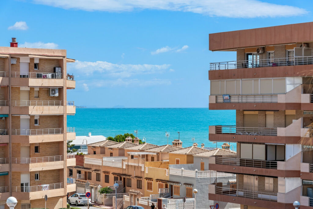 Middle Floor Apartment Guardamar del Segura Alicante - image 32