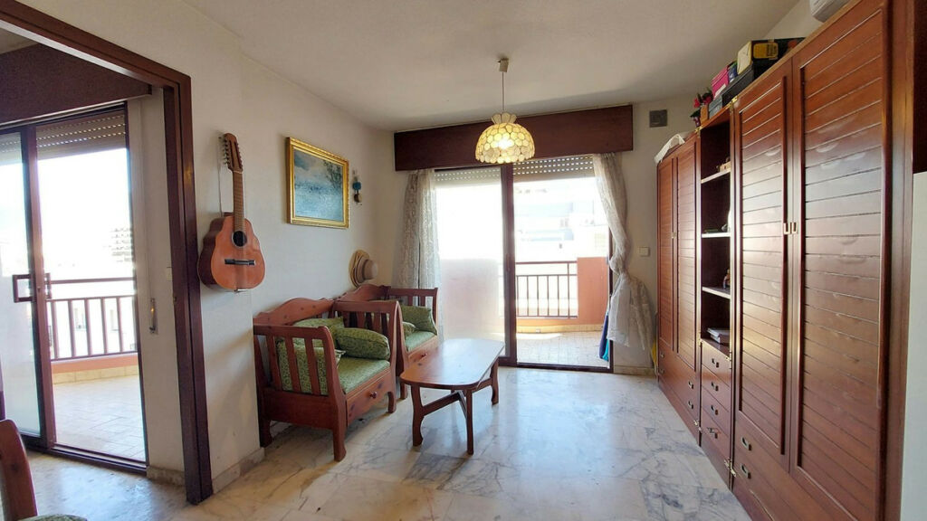 Middle Floor Apartment Fuengirola Málaga - image 24