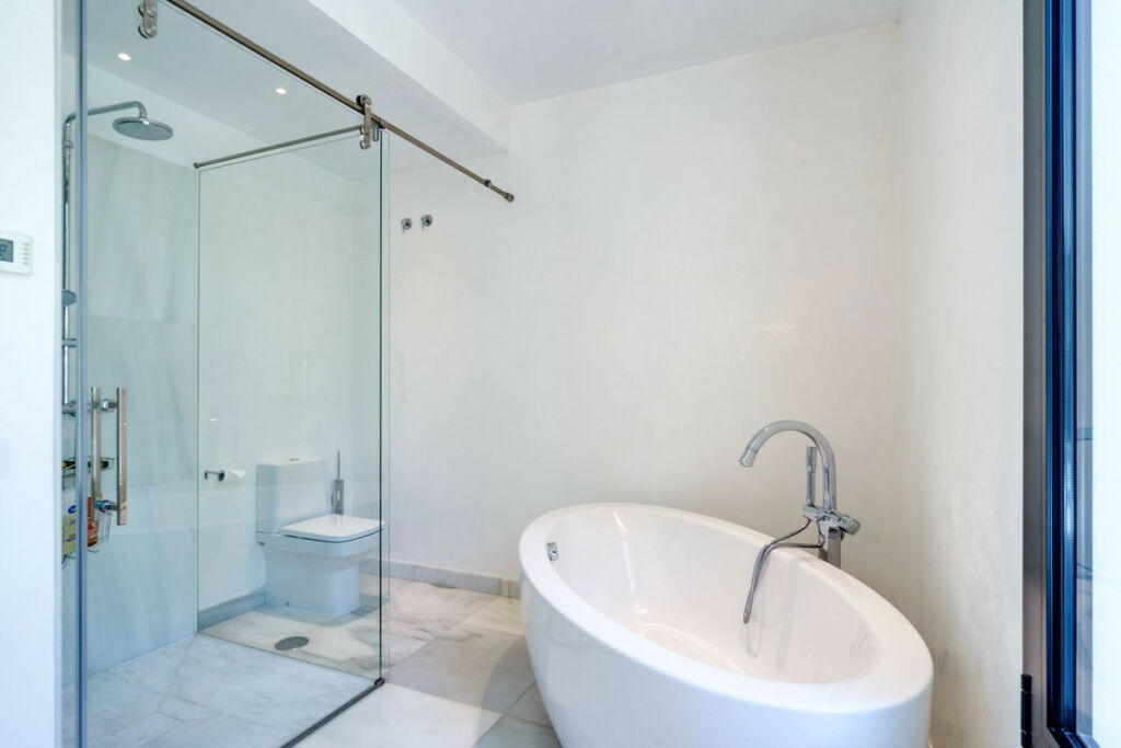 Detached Villa Hacienda Las Chapas Málaga - image 32