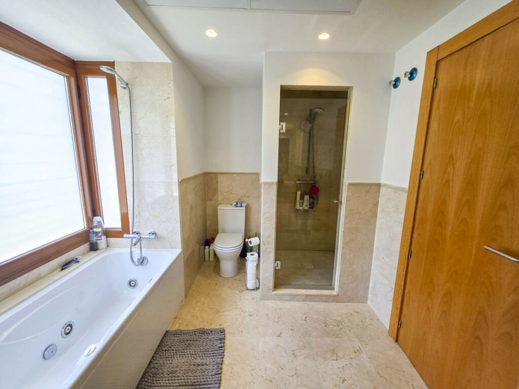 Semi-Detached House Casares Playa Málaga - image 12