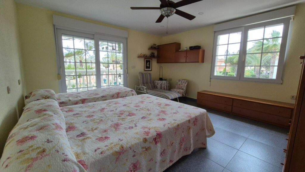 Detached Villa Orihuela Alicante - image 32
