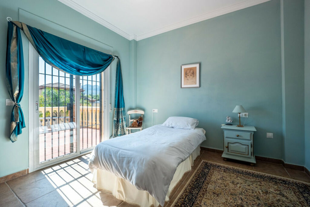 Detached Villa Alhaurín el Grande Málaga - image 30