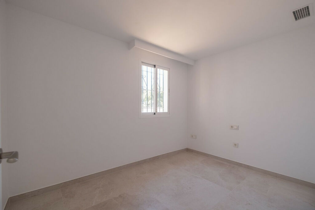 Penthouse Miraflores Málaga - image 32