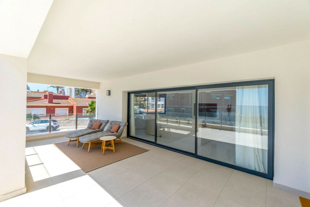 Detached Villa La Veleta Alicante - image 32