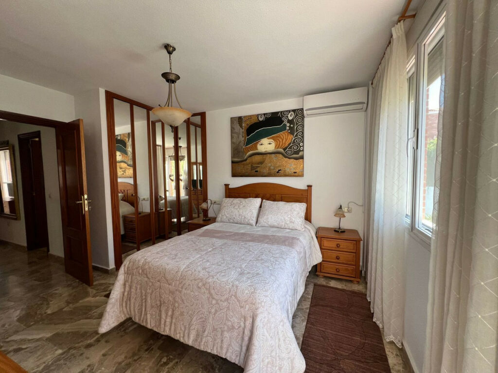 Semi-Detached House Alhaurín de la Torre Málaga - image 32
