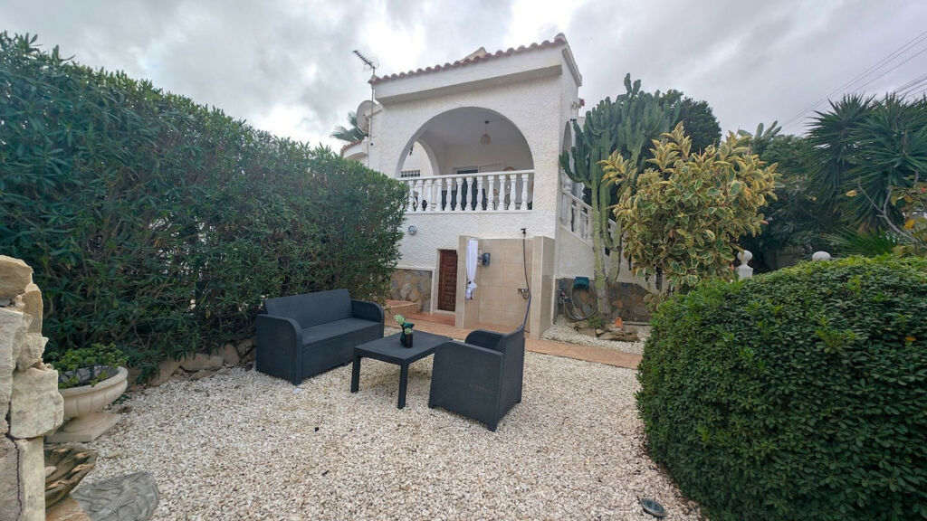 Detached Villa Ciudad Quesada Alicante - image 32