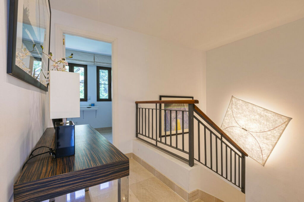 Townhouse Los Arqueros Málaga - image 33