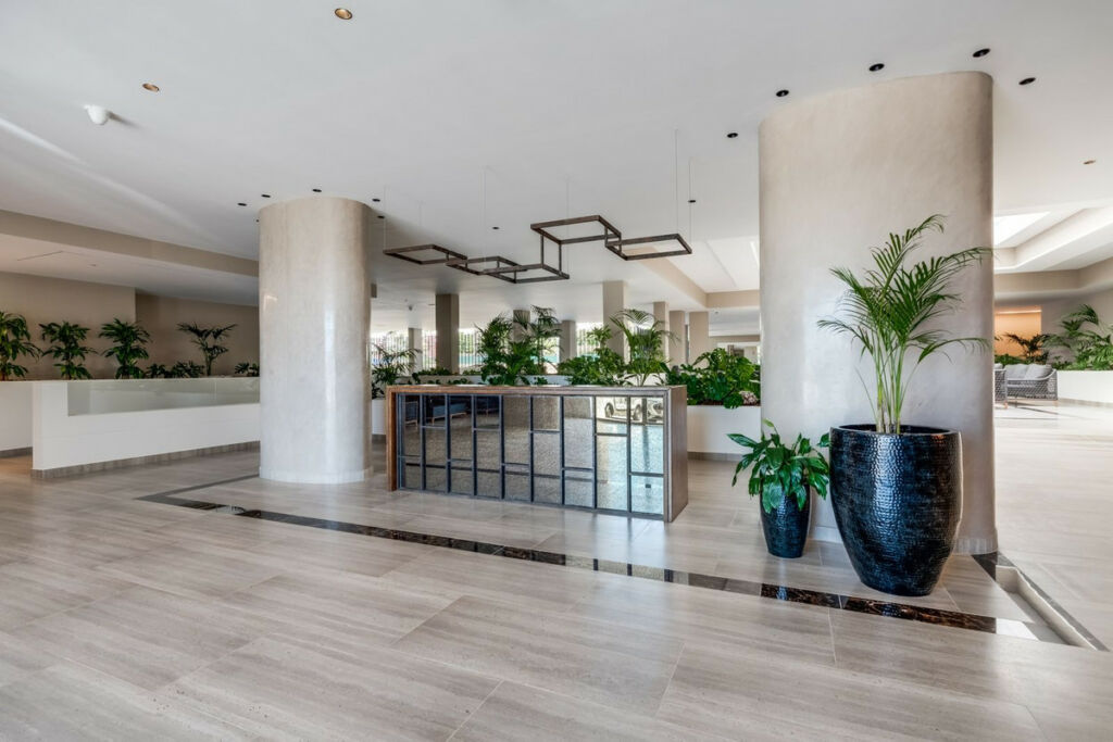 Middle Floor Apartment Nueva Andalucía Málaga - image 33