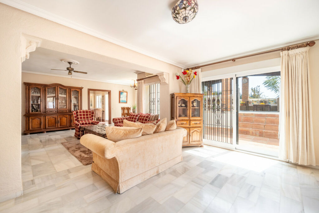 Detached Villa El Rosario Málaga - image 33