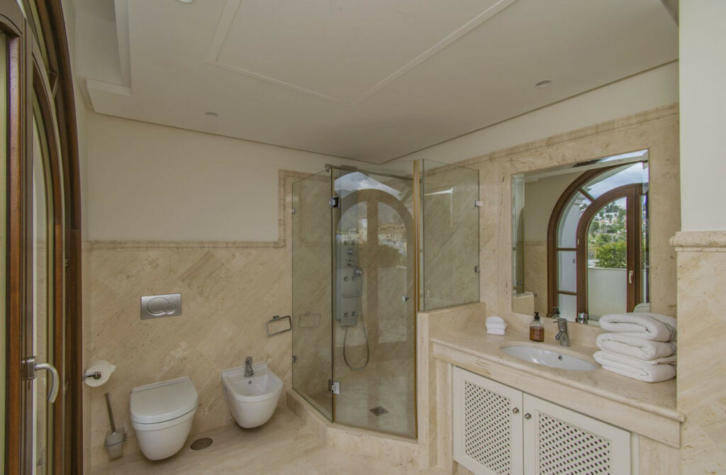 Penthouse Estepona Málaga - image 33