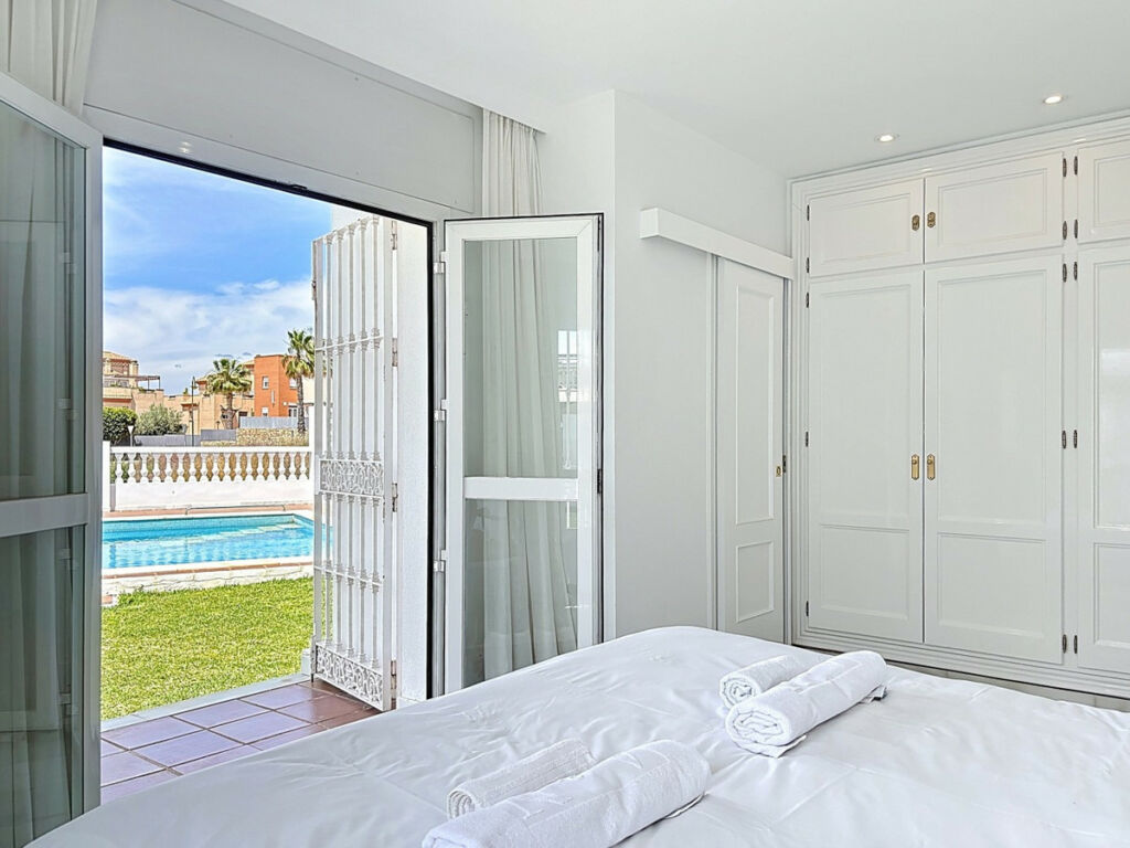 Detached Villa Caleta de Vélez Málaga - image 33