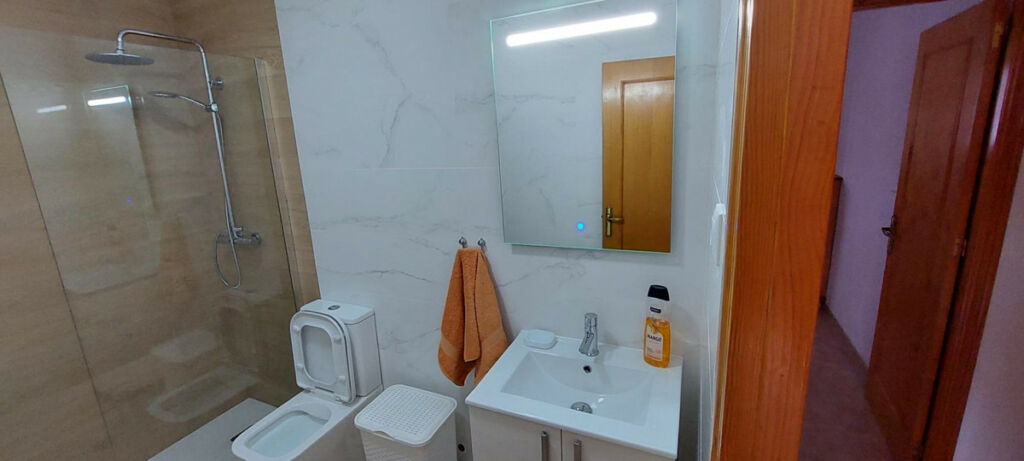 Middle Floor Apartment Punta Prima Alicante - image 33