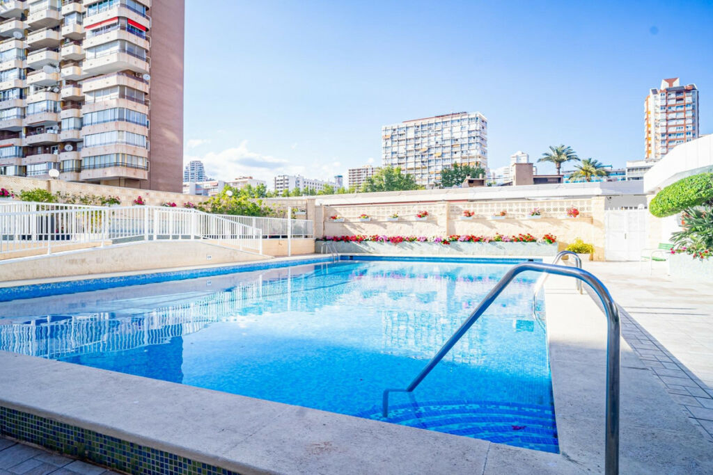 Middle Floor Apartment Benidorm Alicante - image 33