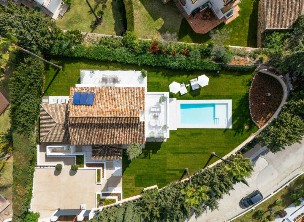 Detached Villa Nueva Andalucía Málaga - image 33