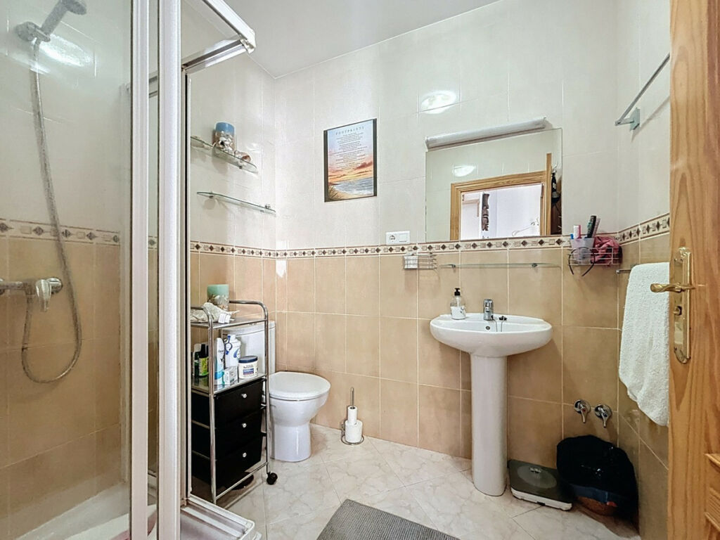 Detached Villa Canillas de Aceituno Málaga - image 33