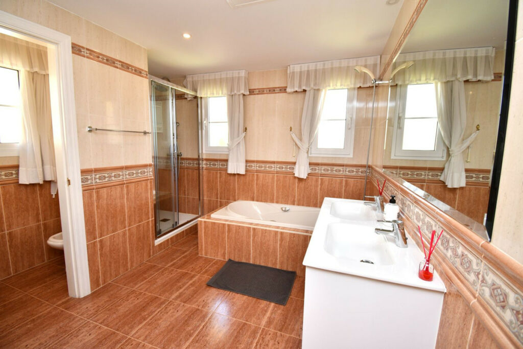 Detached Villa Mijas Golf Málaga - image 34