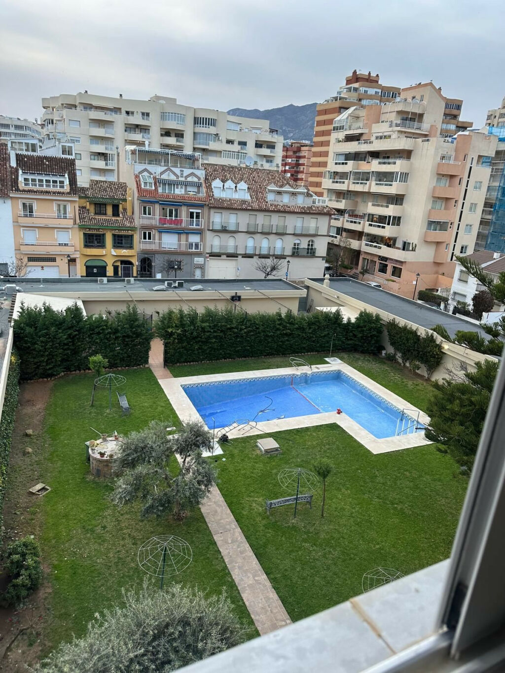 Middle Floor Apartment Los Boliches Málaga - image 31
