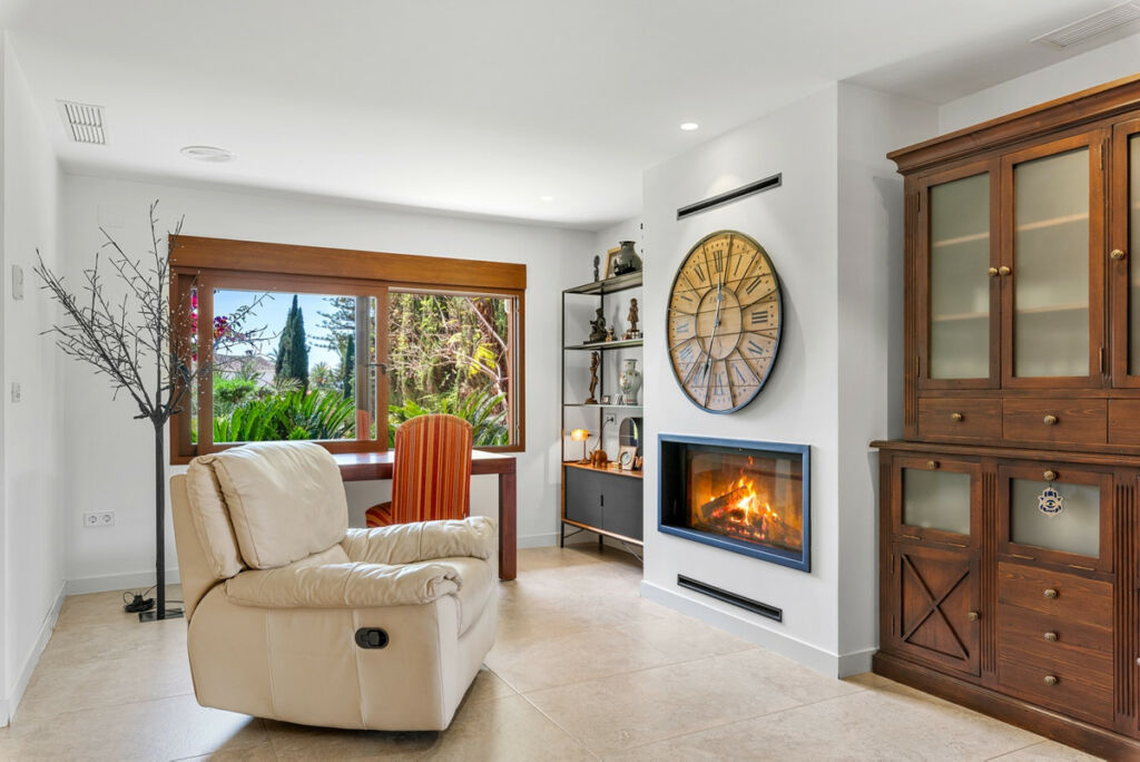 Detached Villa Elche Alicante - image 34