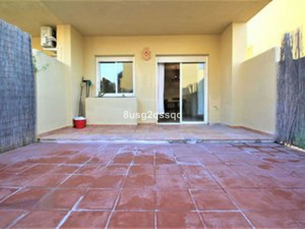 Semi-Detached House Estepona Málaga - image 7