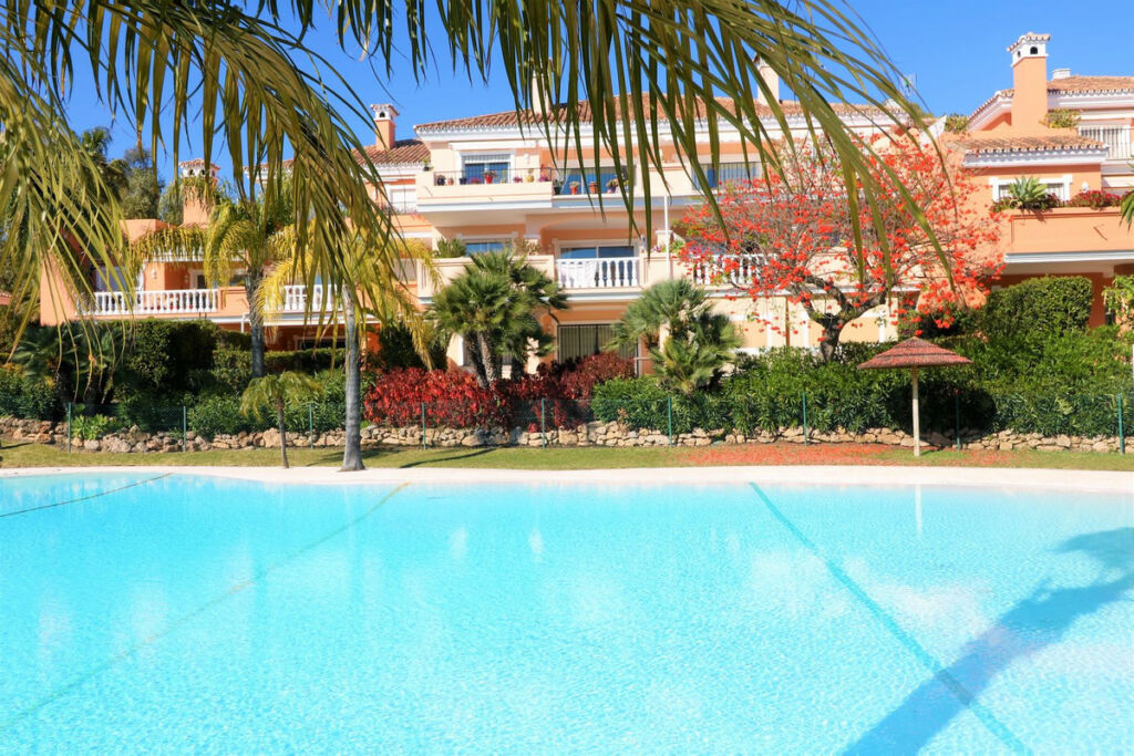 Top Floor Apartment New Golden Mile Málaga - image 34