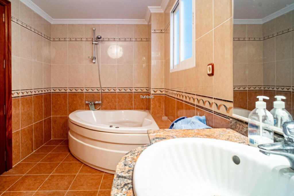 Detached Villa La Nucia Alicante - image 34