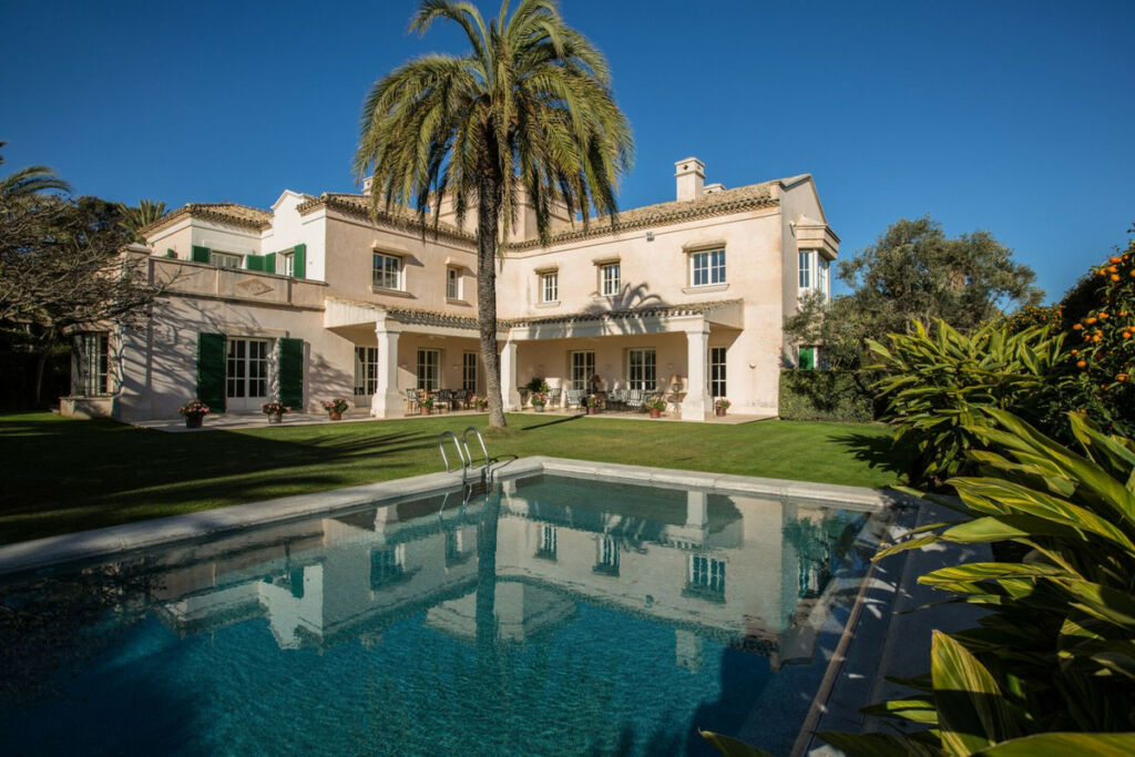 Detached Villa Los Monteros Málaga - image 33