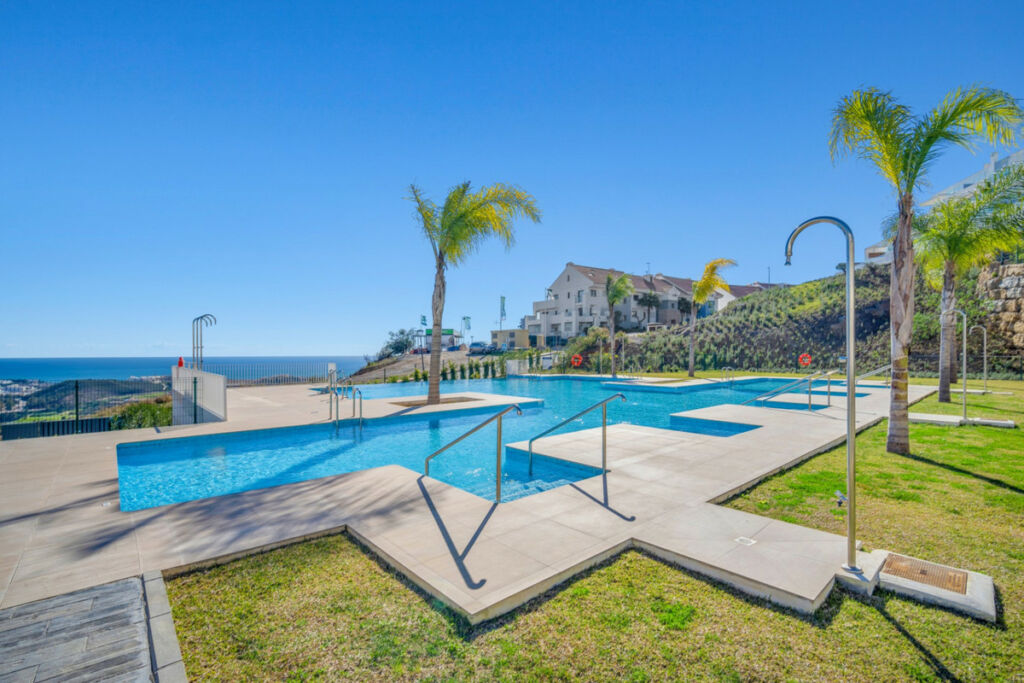 Middle Floor Apartment Calanova Golf Málaga - image 34