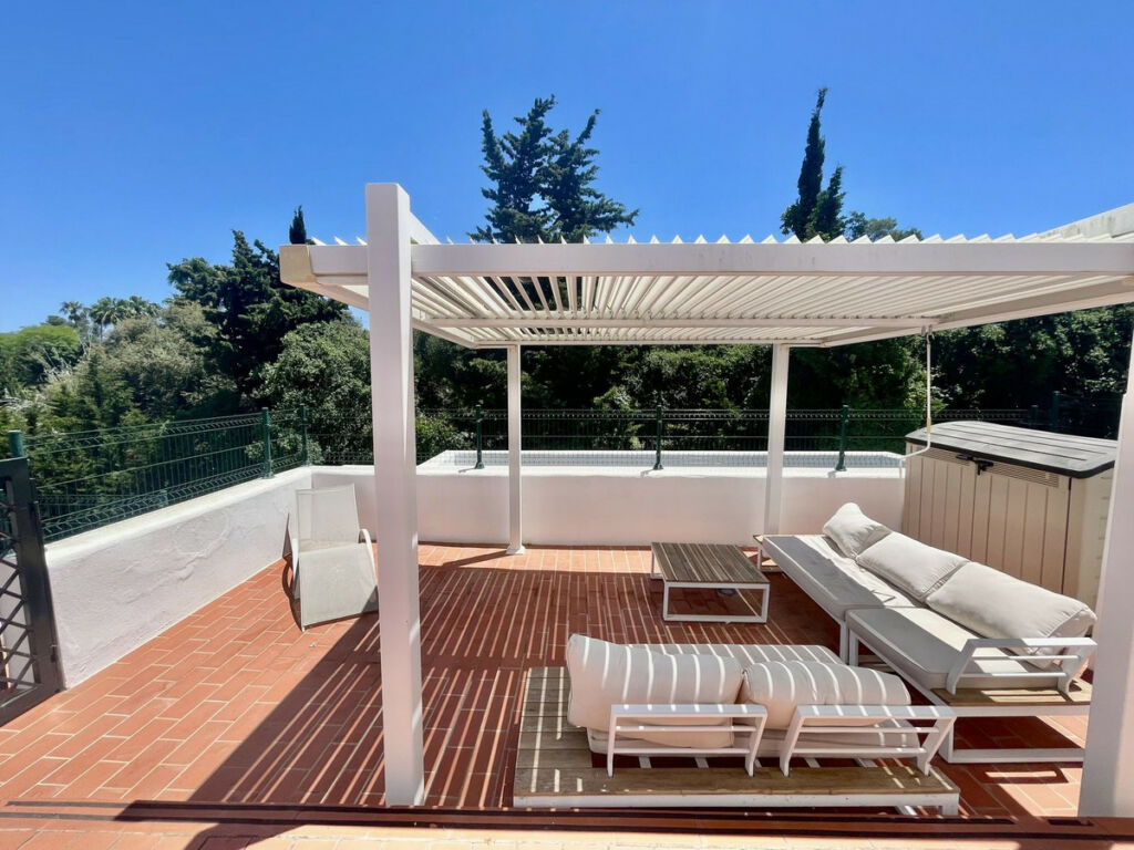 Detached Villa Sotogrande Cádiz - image 34