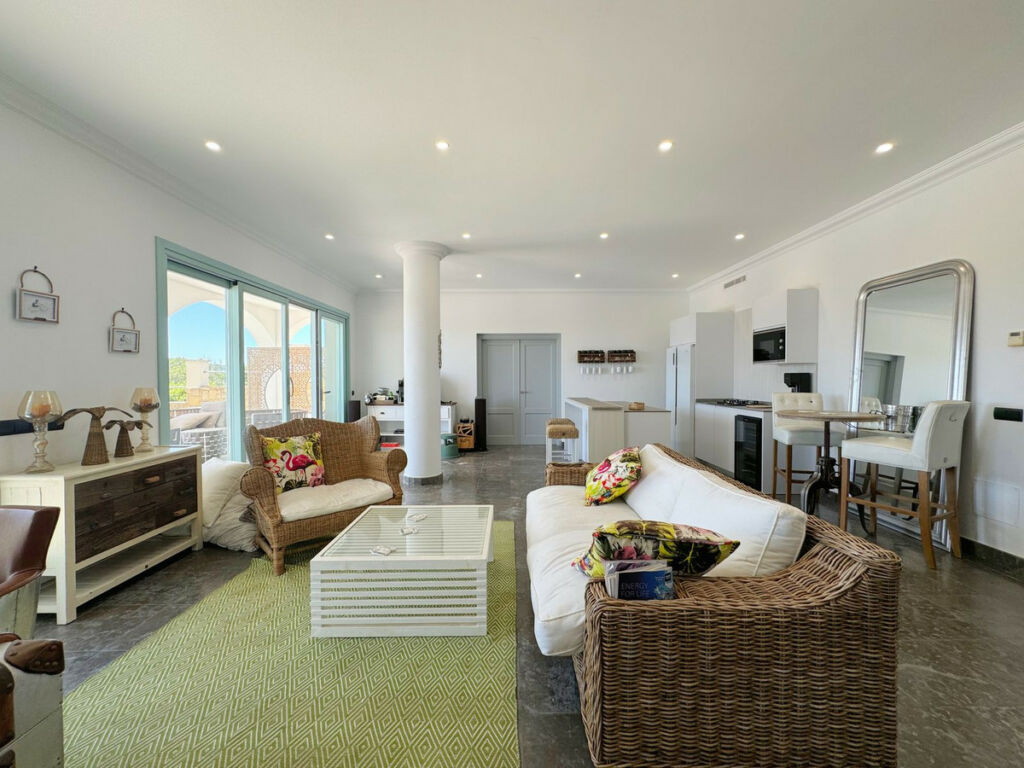 Detached Villa Sotogrande Cádiz - image 34